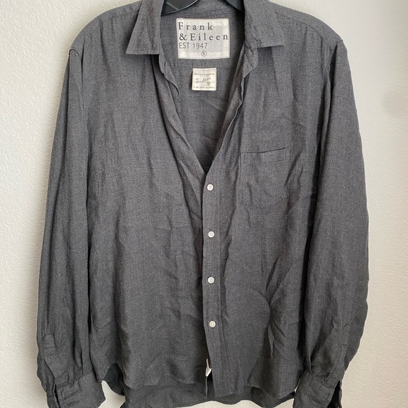 Frank & Eileen Gray Relaxed Button Down Shirt with Notched Collar - Picture 1 of 4